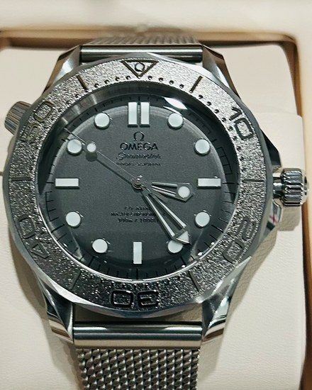 2025 Omega Seamaster Diver 300M 42MM Grey Dial Steel Bracelet (210.30.42.20.06.002)