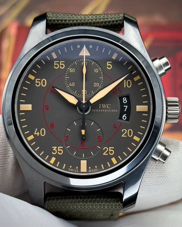 IWC Schaffhausen Pilot (IW388002)