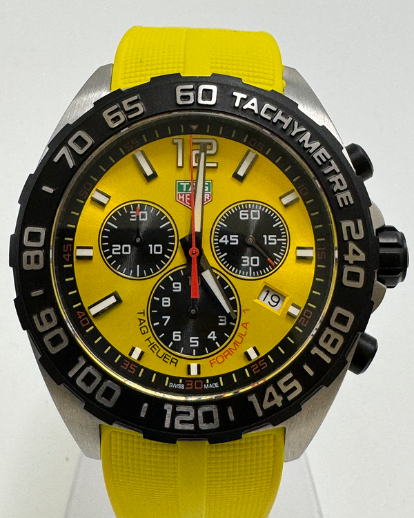 (working) Tag Heuer Formula 1 43MM Quartz Yellow Dial Rubber Strap (CAZ101AM.FT8054)
