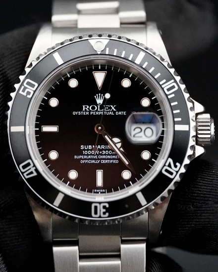 Rolex Submariner Date 40MM Black Dial Oyster Bracelet (16610)