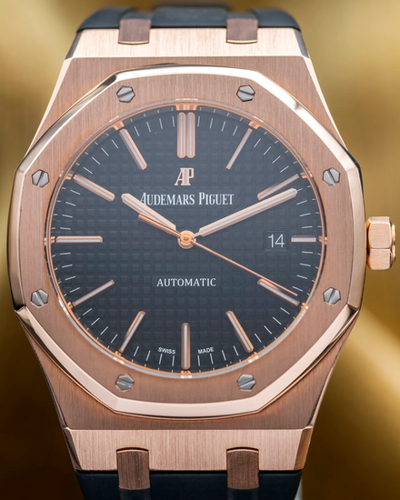 2017 Audemars Piguet Royal Oak 41MM Black Dial Rubber Strap (15400OR.OO.D002CR.01)