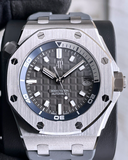 2024 Audemars Piguet Royal Oak Offshore Diver 42MM Grey Dial Rubber Strap (15720ST.OO.A009CA.01)