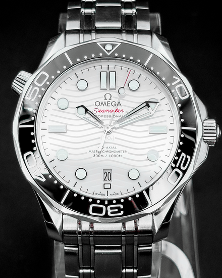 2024 Omega Seamaster Diver 300M 42MM White Dial Steel Bracelet (210.32.42.20.04.001)