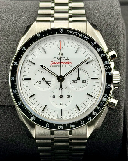 No Reserve - 2025 Omega Speedmaster Professional Moonwatch 42MM White Dial Steel Bracelet (310.30.42.50.04.001)