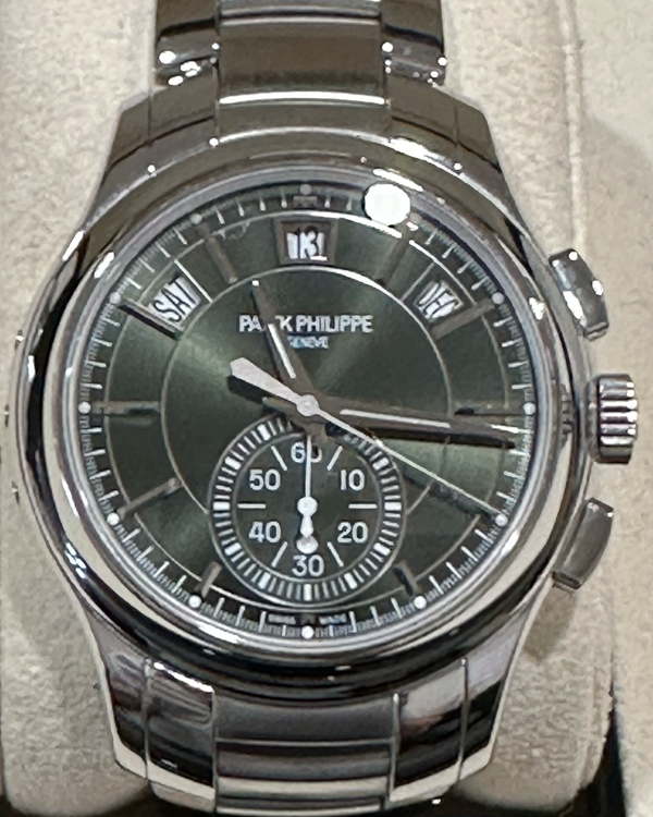 2024 Patek Philippe Annual Calendar Chronograph 42MM Green Dial Steel Bracelet (5905/1A-001)