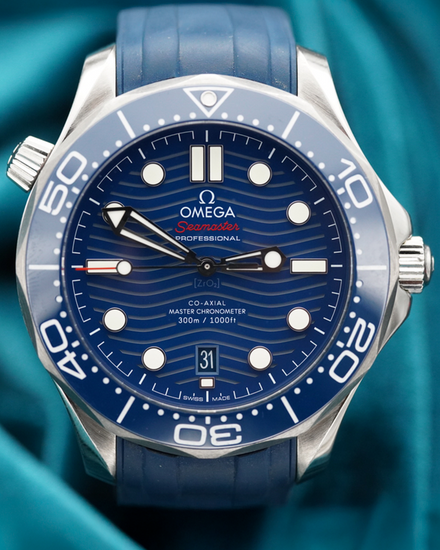 2021 Omega Seamaster Diver 300M 42MM Blue Dial Rubber Strap (210.32.42.20.03.001)