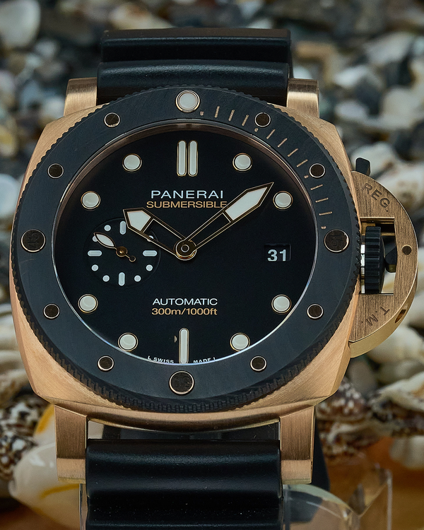2023 Panerai Submersible Goldtech Orocarbo 44MM Black Dial Rubber Strap (PAM02070)