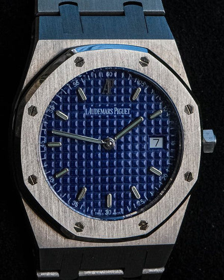 2002 Audemars Piguet Royal Oak "Kuwait Coat of Arms" L.E. 33MM Quartz Blue Dial Steel Bracelet (57004ST.OO.0789ST.01)