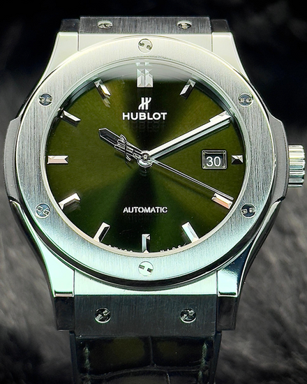 2018 Hublot Classic Fusion 42MM Green Dial Rubber Strap (542.NX.8970.LR)