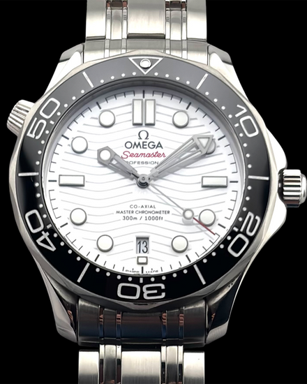 2020 Omega Seamaster Diver 300M 42MM White Dial Steel Bracelet (210.30.42.20.04.001)