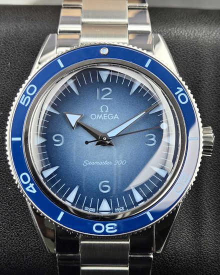 2023 Omega Seamaster Diver 300M 75th Anniversary "Summer Blue" 41MM Blue Dial Steel Bracelet (234.30.41.21.03.002)