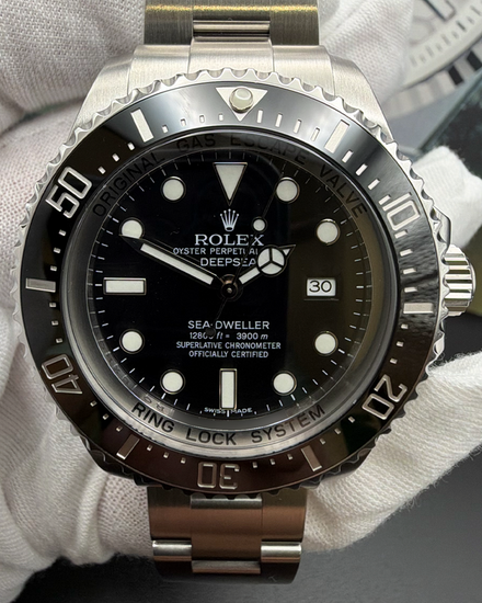 2015 Rolex Sea-Dweller Deepsea 44MM Black Dial Oyster Bracelet (116660)