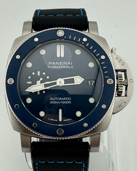 2022 Panerai Submersible "Blu Notte" 42MM Blue Dial Rubber Strap (PAM01068)