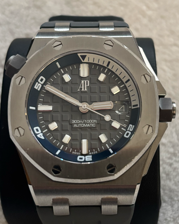 2024 Audemars Piguet Royal Oak Offshore Diver 42MM Grey Dial Rubber Strap (15720ST.OO.A009CA.01)