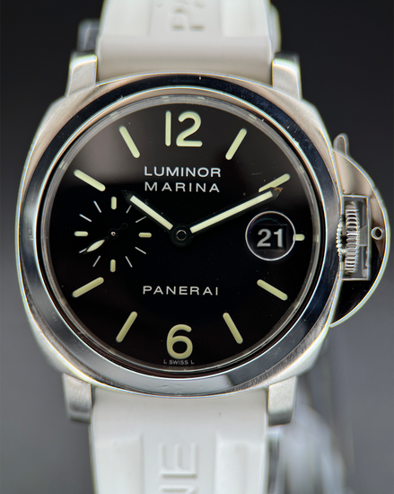 Panerai Luminor Marina Acciaio 40MM Black Dial Rubber Strap (PAM00048)