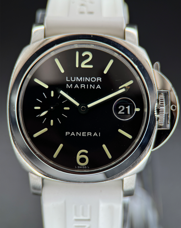 Panerai Luminor Marina Acciaio 40MM Black Dial Rubber Strap (PAM00048)
