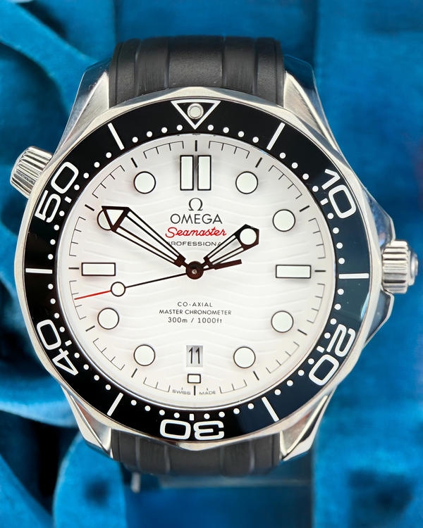 2025 Omega Seamaster Diver 300M 42MM White Dial Rubber Strap (210.32.42.20.04.001)