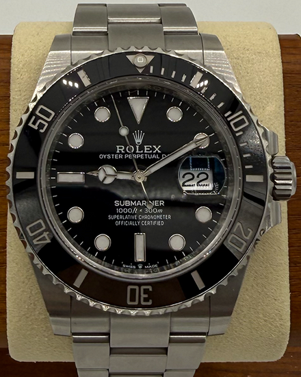 Rolex Submariner Date 41MM Black Dial Oyster Bracelet (126610LN)