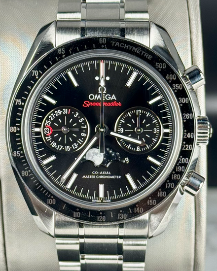 2021 Omega Speedmaster Moonphase 44.25MM Black Dial Steel Bracelet (304.30.44.52.01.001)