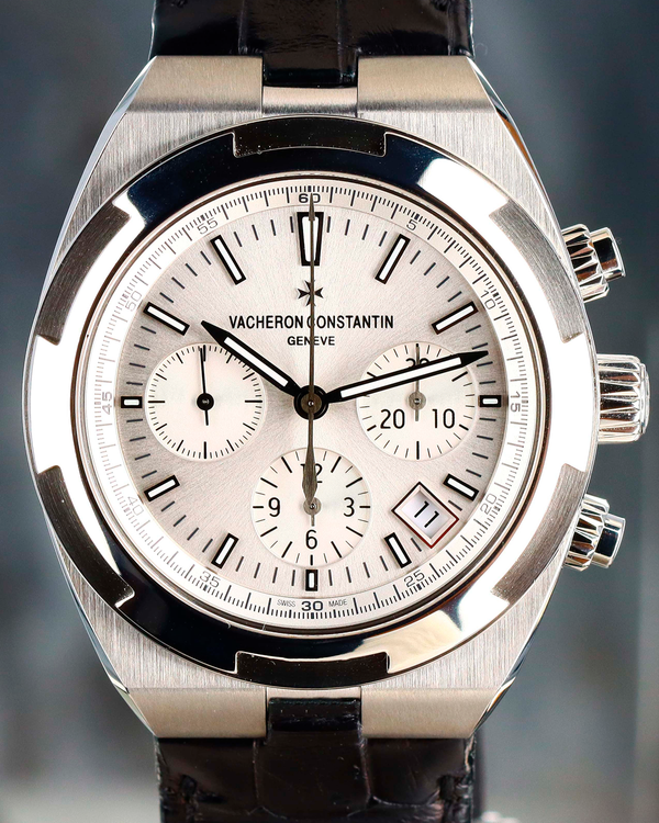2021 Vacheron Constantin Overseas Chronograph 42.5MM Silver Dial Leather Strap (5500V/110A-B075)