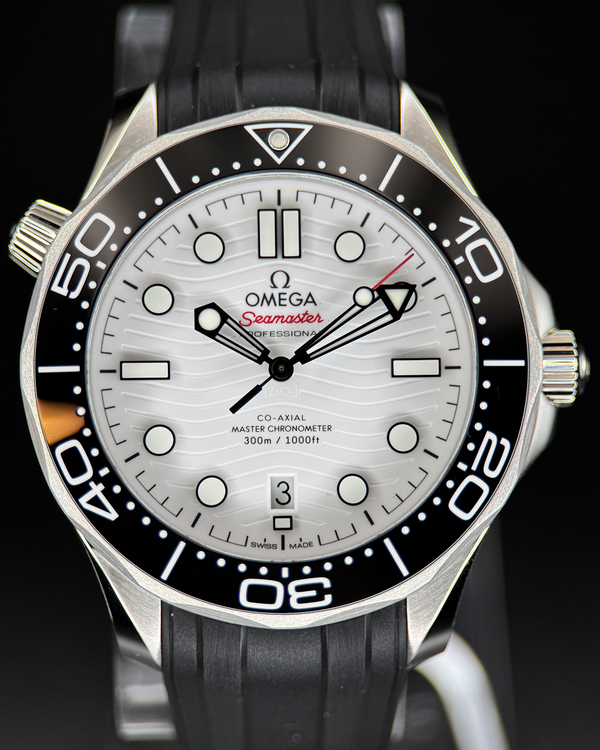 2025 Omega Seamaster Diver 300M 42MM White Dial Rubber Strap (210.32.42.20.04.001)