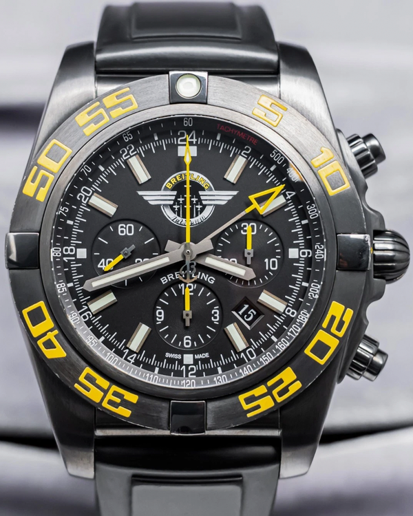 Rare Breitling Chronomat GMT "Jet Team American Tour" L.E. 47MM Black Dial Rubber Strap (MB0410)