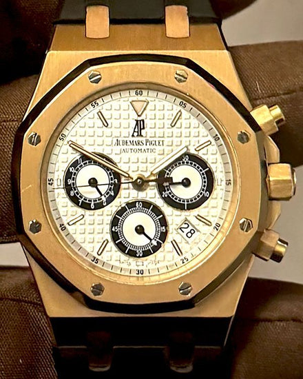 Audemars Piguet Royal Oak Offshore 39MM Silver Dial Rubber Strap (26022OR)