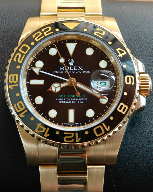 Rolex GMT-Master II (116718LN)
