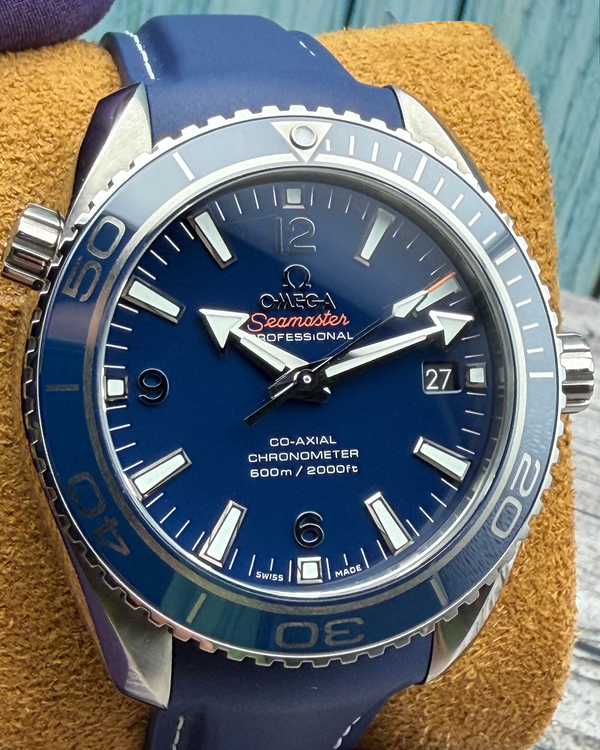2018 Omega Seamaster Planet Ocean 600M 42MM Blue Dial Rubber Strap (232.92.42.21.03.001)