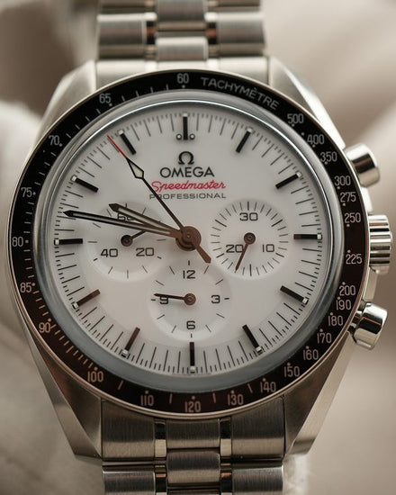 2025 Omega Speedmaster Professional Moonwatch 42MM White Dial Steel Bracelet (310.32.42.50.04.002)