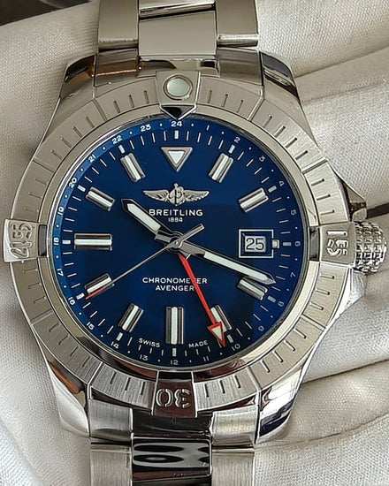 2022 Breitling Avenger GMT 45MM Blue Dial Steel Bracelet (A32395101C1A1)