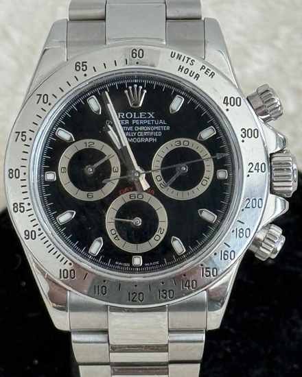 2005 Rolex Cosmograph Daytona 40MM Black Dial Oyster Bracelet (116520)