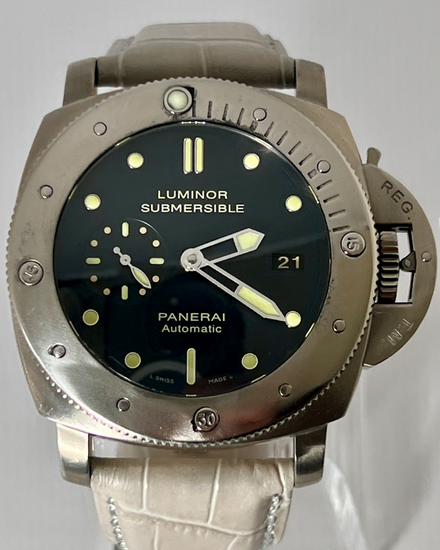 Panerai Submersible 1950 3 Days 47MM Black Dial Aftermarket Leather Strap (PAM00305)