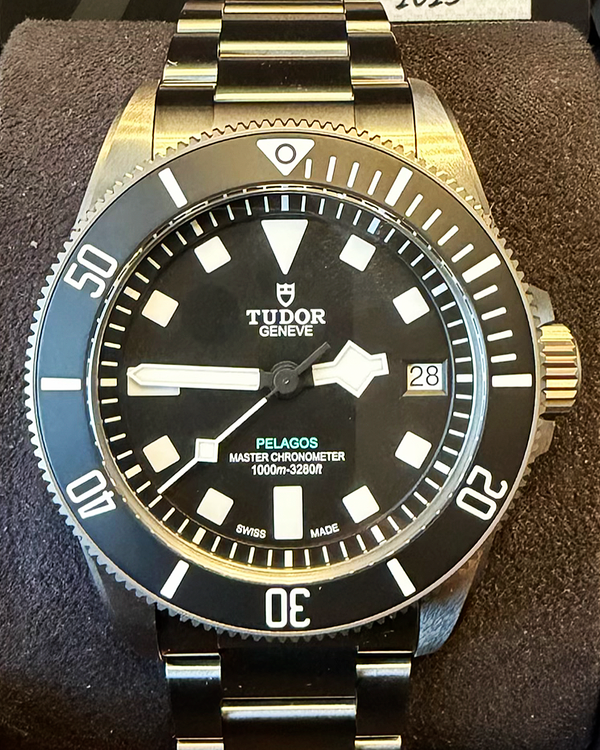 2025 Tudor Pelagos Ultra 43MM Black Dial Titanium Bracelet (2543C1A7NU)