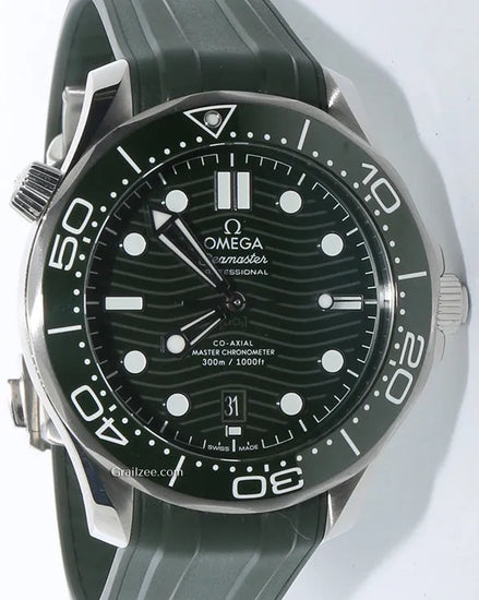 2023 Omega Seamaster Diver 300M "Seaweed" 42MM Green Dial Rubber Strap (210.32.42.20.10.001)