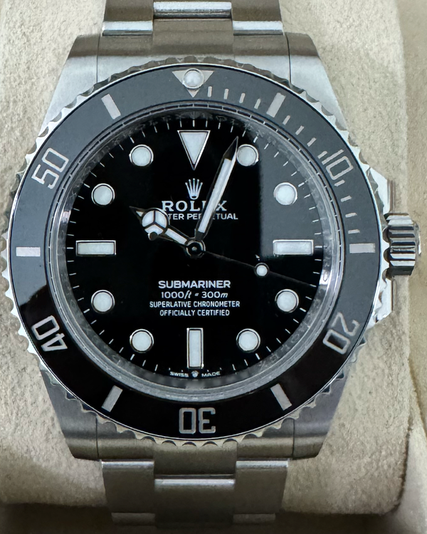 Rolex Submariner (124060)