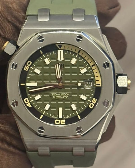2021 Audemars Piguet Royal Oak Offshore Diver 42MM Green Dial Rubber Strap (15720ST.00.A052CA.01)