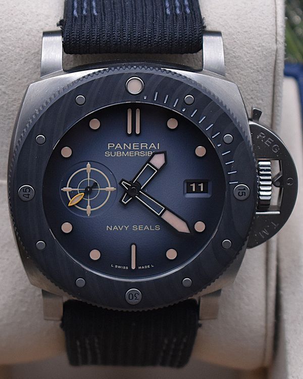 Panerai Submersible (PAM01669)