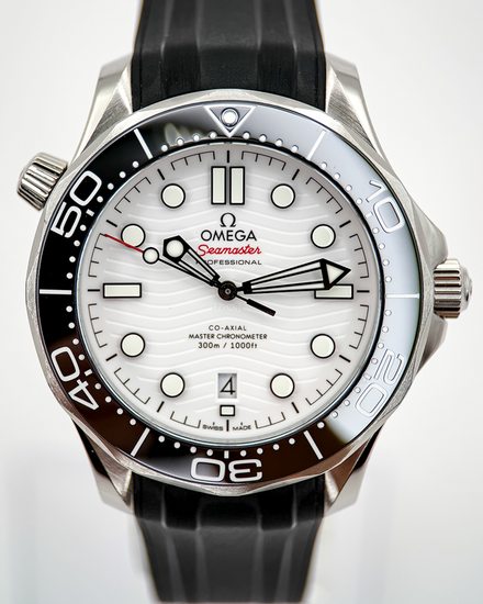 Omega Seamaster Diver 300M 42MM White Dial Rubber Strap (210.32.42.20.04.001)