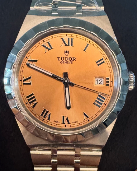2025 Tudor Royal 38MM Salmon Dial Steel Bracelet (28500)