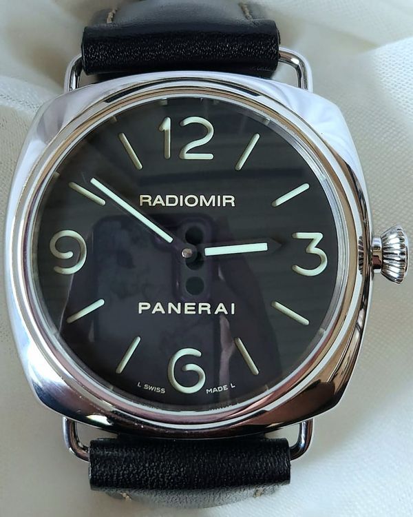 2005 Panerai Radiomir 45MM Black Dial Leather Strap (PAM00210)