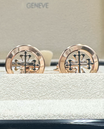 Patek Philippe Calatrava Cufflinks Rose Gold Guilloched Outer Rings (Cufflinks)