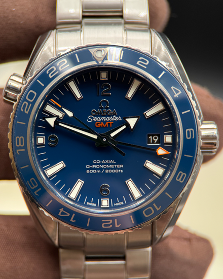 2022 Omega Seamaster Planet Ocean GMT 600M 43.5MM Blue Dial Titanium Bracelet (232.90.44.22.03.001)