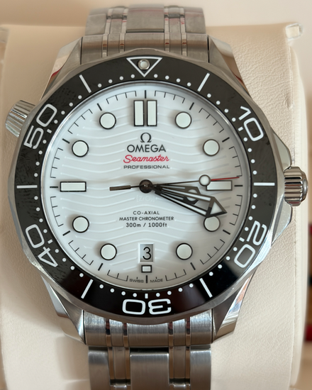 2022 Omega Seamaster Diver 300M 42MM White Dial Steel Bracelet (210.30.42.20.04.001)