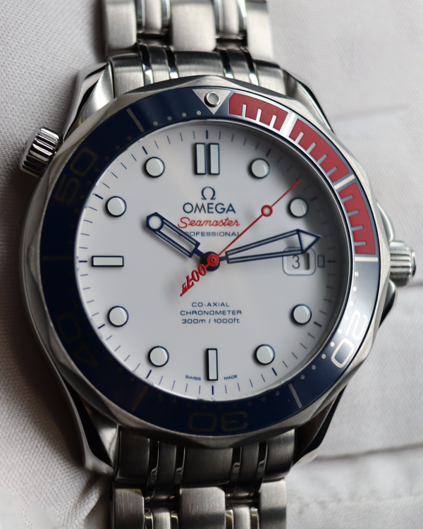 2022 Omega Seamaster Diver 300M "Bond 007 Commander's Watch" L.E. 41MM White Dial Steel Bracelet (212.32.41.20.04.001)