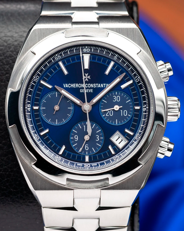 2024 Vacheron Constantin Overseas Chronograph 42.5MM Blue Dial Steel Bracelet (5520V/210A-B148)