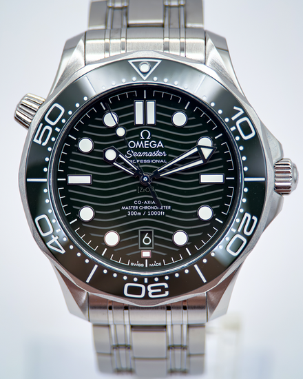 2024 Omega Seamaster Diver 300M "Seaweed" 42MM Green Dial Steel Bracelet (210.30.42.20.10.001)