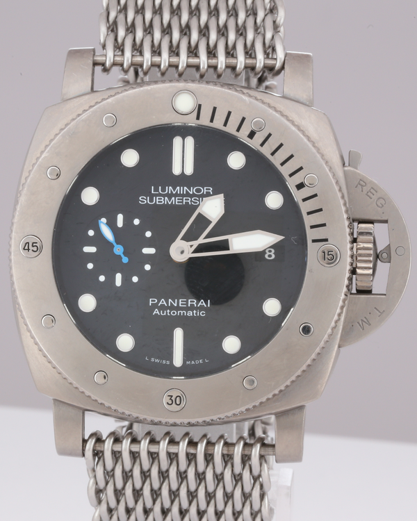 2018 Panerai Submersible Luminor 1950 47MM Black Dial Aftermarket Steel Bracelet (PAM01305)