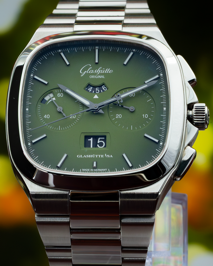 2024 Glashütte Original Seventies Panorama Date L.E. 40MM Green Dial Steel Bracelet (1-37-02-09-02-70)