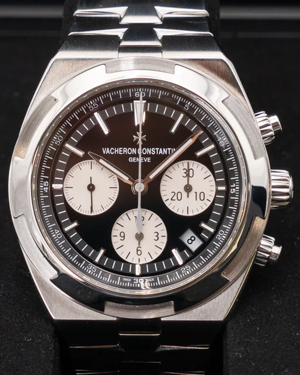 2019 Vacheron Constantin Overseas Chronograph "Reverse Panda" 42.5MM Black Dial Steel Bracelet (5500V/110A-B481)